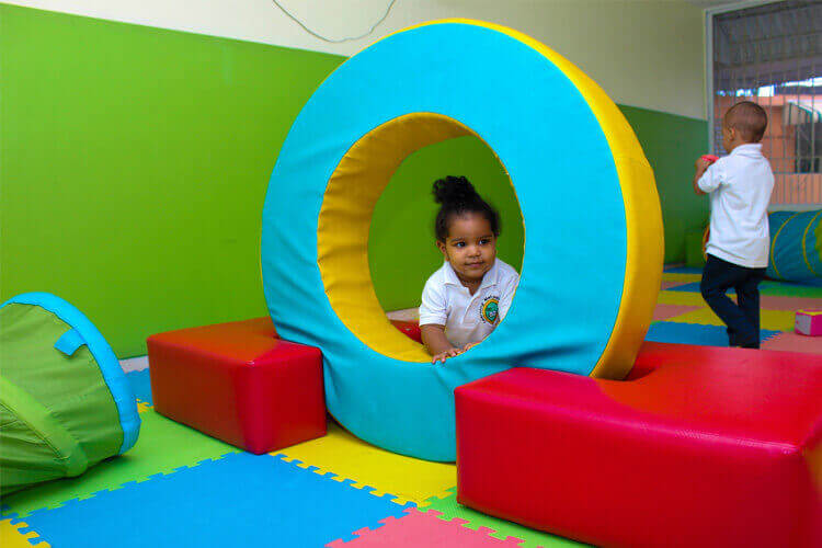 Zajęcia z integracji sensorycznej indywidualne i grupowe (od 1 miesiąca wzwyż)